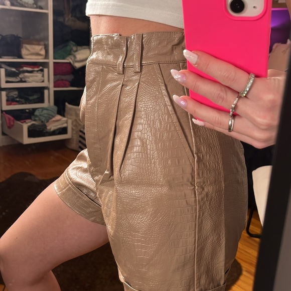 Dynamite, snake imitation dress shorts - Picture 2 of 4